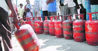 LPG price rise upto Rs. 4 per Kg